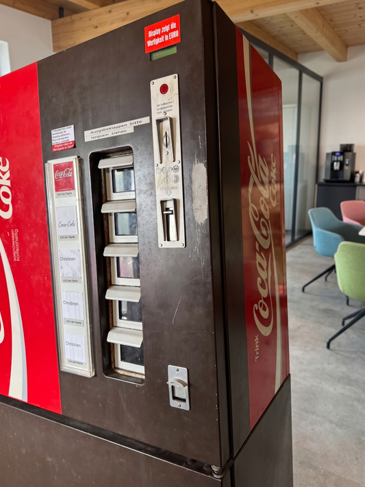 Vintage Coca-Cola Automat mit Münzeinwurf - Kühlfunktion - ca. 2000