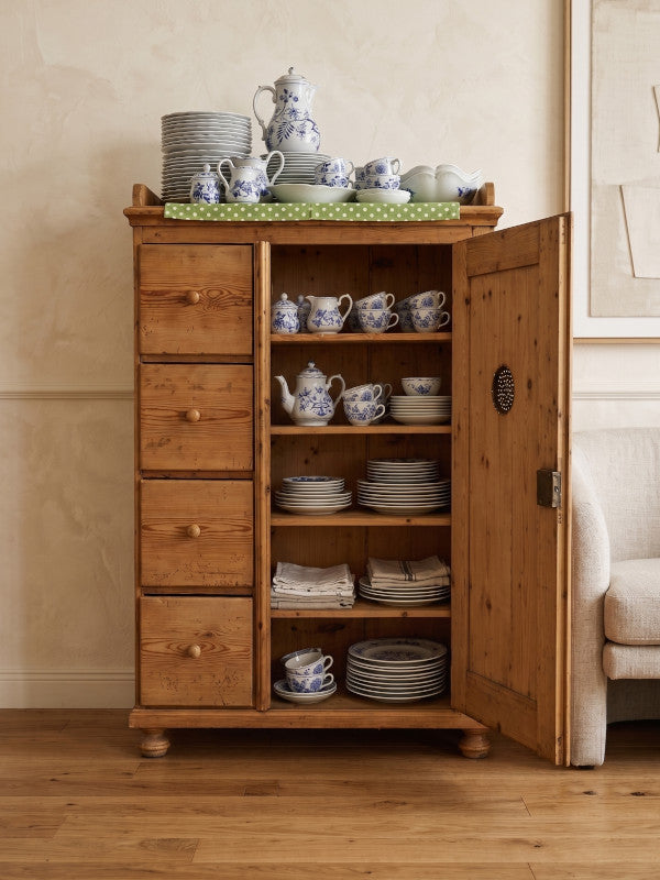 Süddeutscher Vorratsschrank - Biedermeier Weichholz Schrank - 96 x 44 x 146 cm
