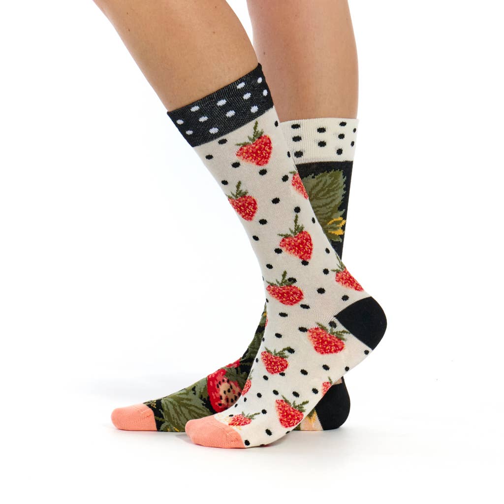 Ruban Rouge Erdbeer-Socken, ungleiches Paar, Größen 35/38 und 39/42